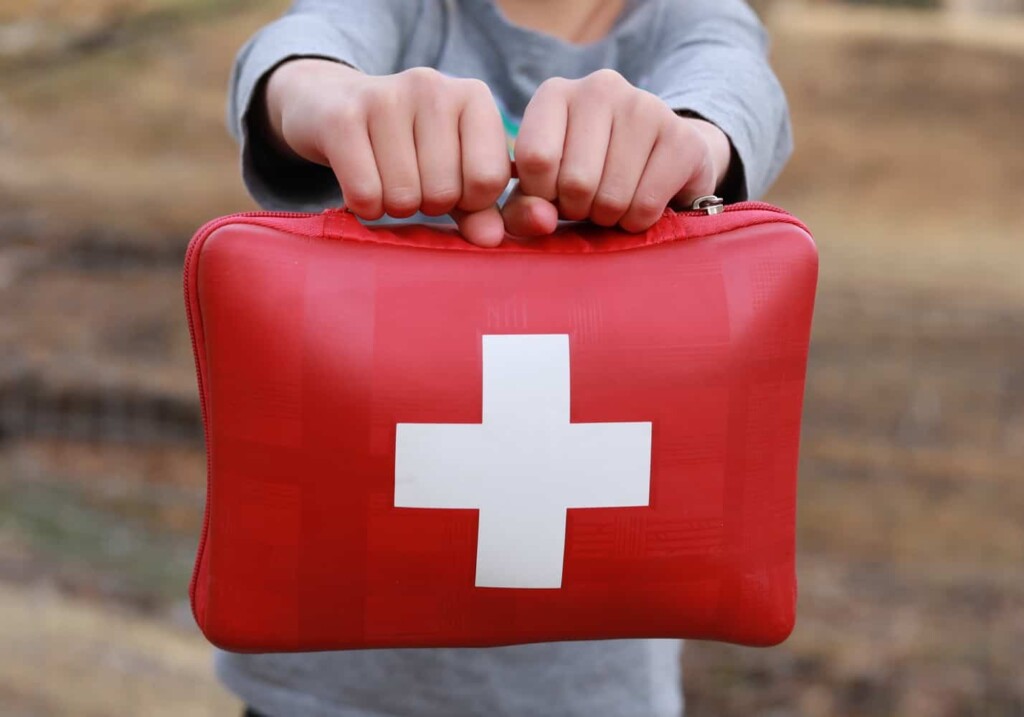 The Importance of First Aid Knowledge in Survival Situations