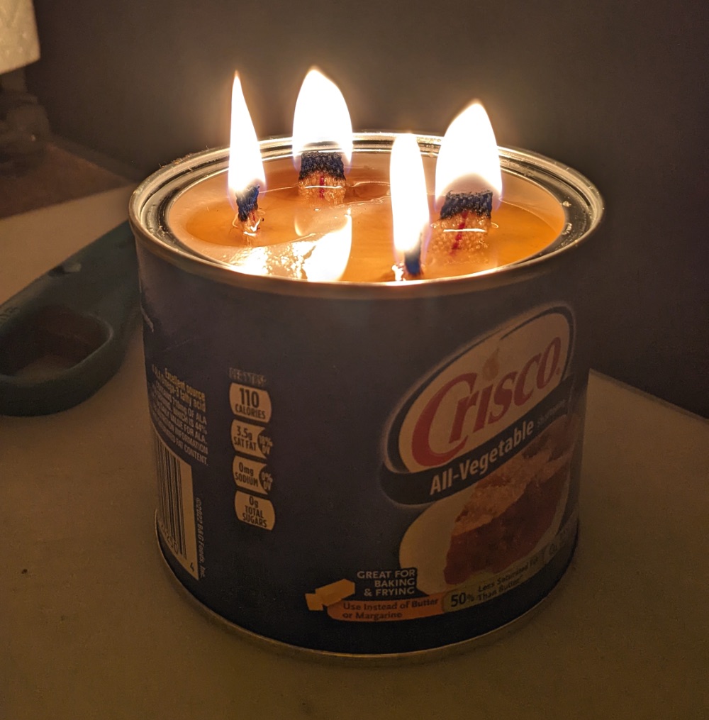 How to Turn Crisco Into an Emergency Candle (That Actually Works)